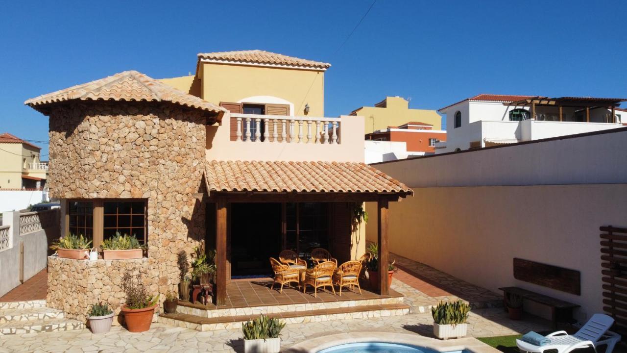 Villa Ingrid. Piscina Exterior. Las Playas Exteriér fotografie